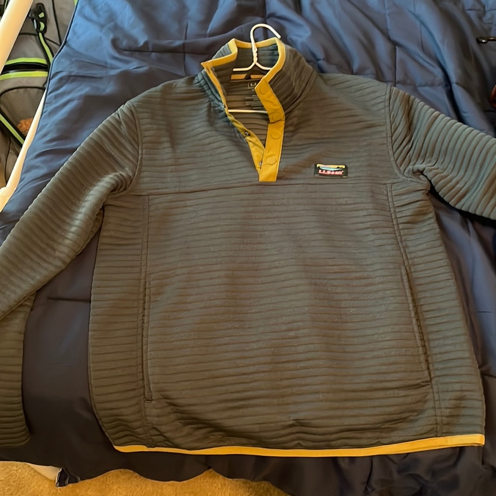 LL Bean Airlight Knit Pullover